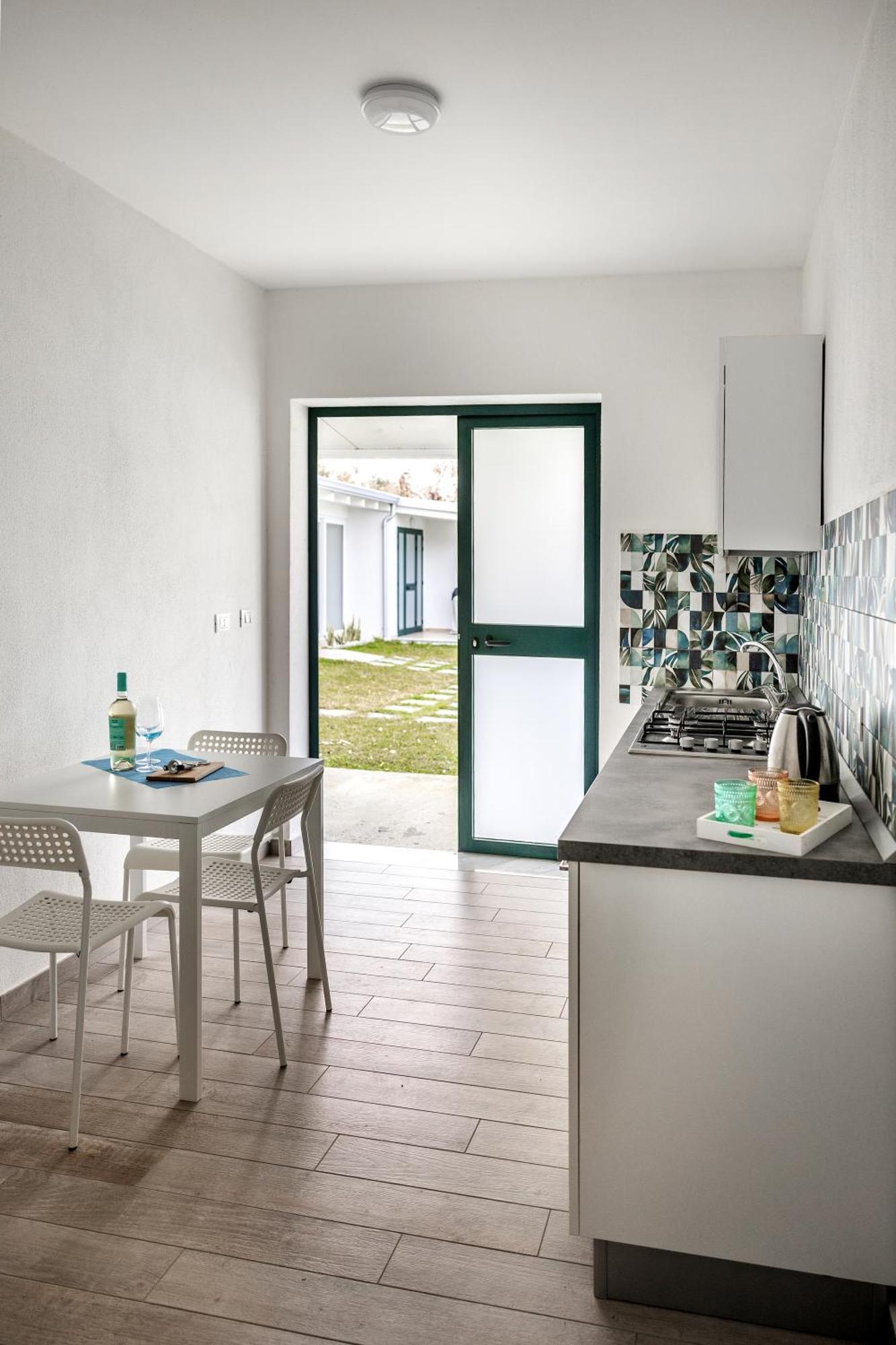Villaggio Camping Poseidon - Bungalows & Rooms With Sea View In Nature Santa Caterina Dello Ionio Marina Exterior photo