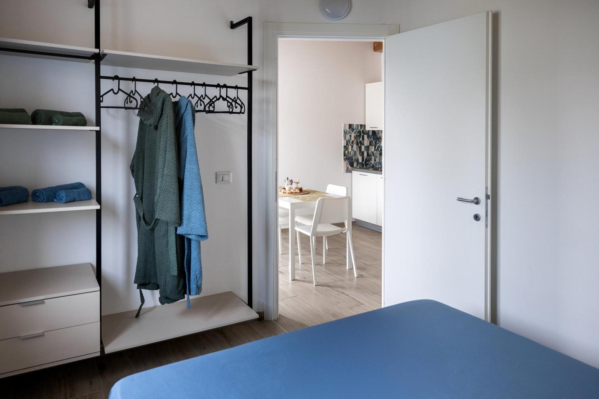 Villaggio Camping Poseidon - Bungalows & Rooms With Sea View In Nature Santa Caterina Dello Ionio Marina Exterior photo